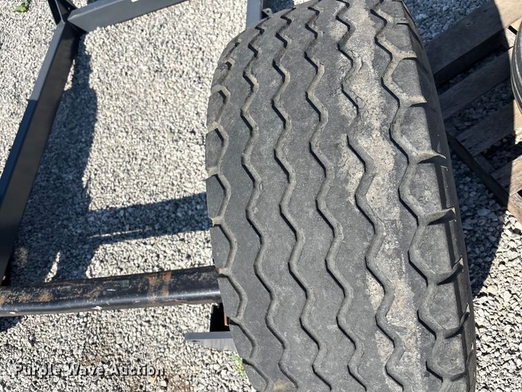 image for item DT3385 Trailer hitch and frame