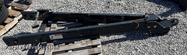 image for item DT3385 Trailer hitch and frame