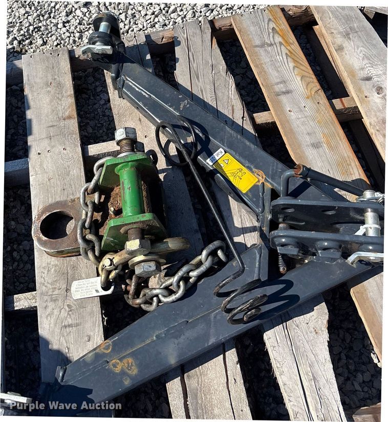 image for item DT3385 Trailer hitch and frame