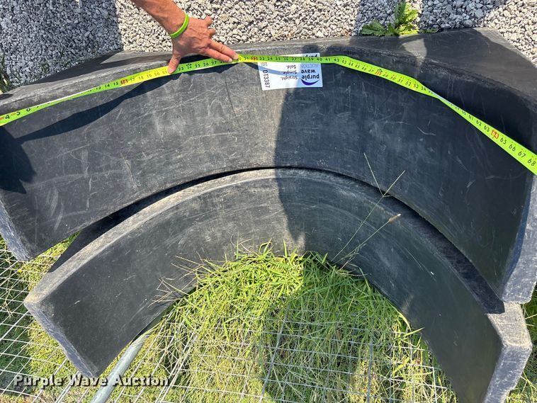 image for item DT3387 (2) tank saddles