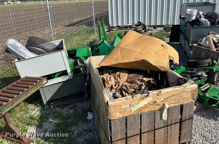 image for item DT3390 PL series planter parts