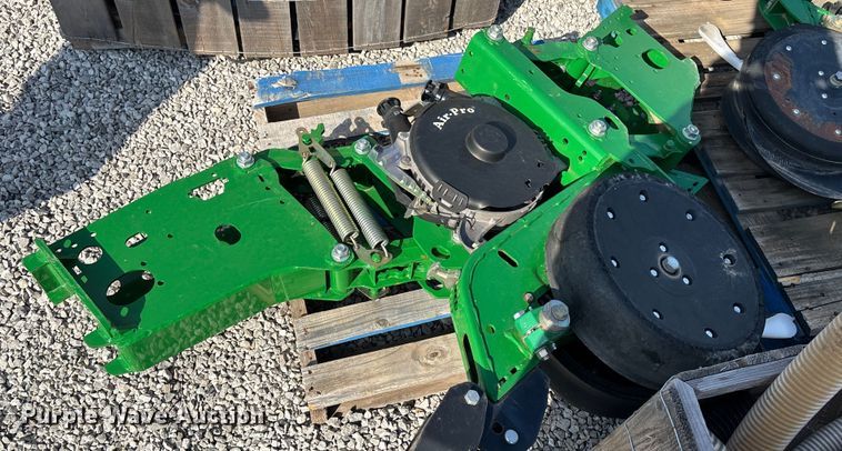 image for item DT3390 PL series planter parts