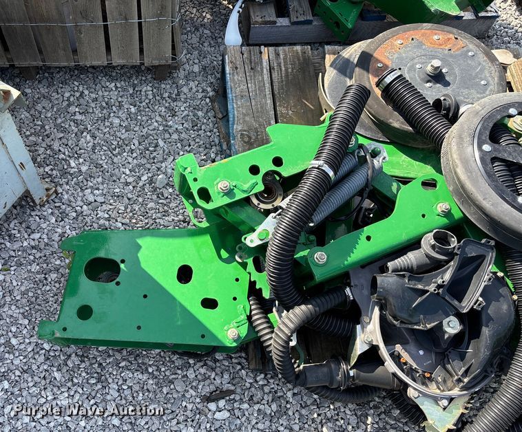 image for item DT3390 PL series planter parts