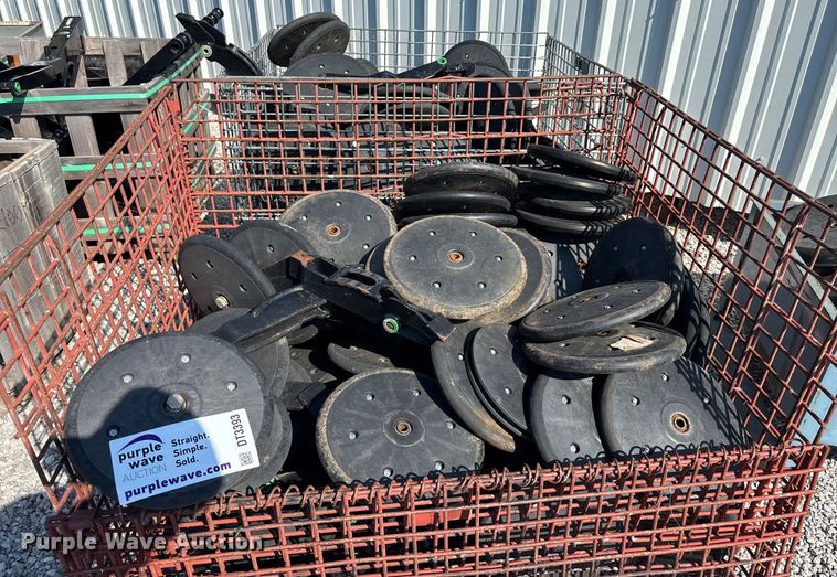 image for item DT3393 Approx. 300 closing wheels