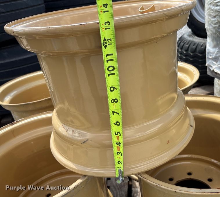 image for item DT3409 (5) 13x16.5 wheels