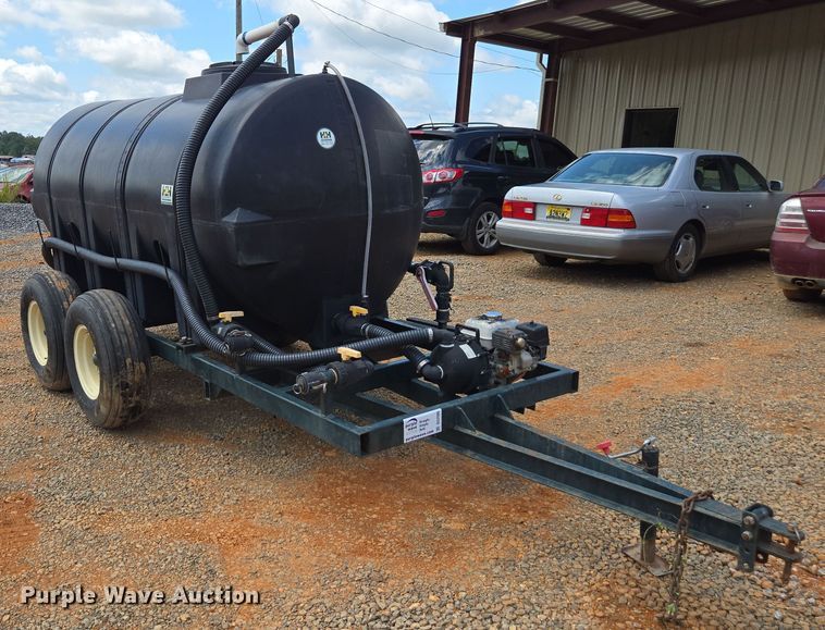 image for item DU2505 H&H farm machine Co nurse tank trailer