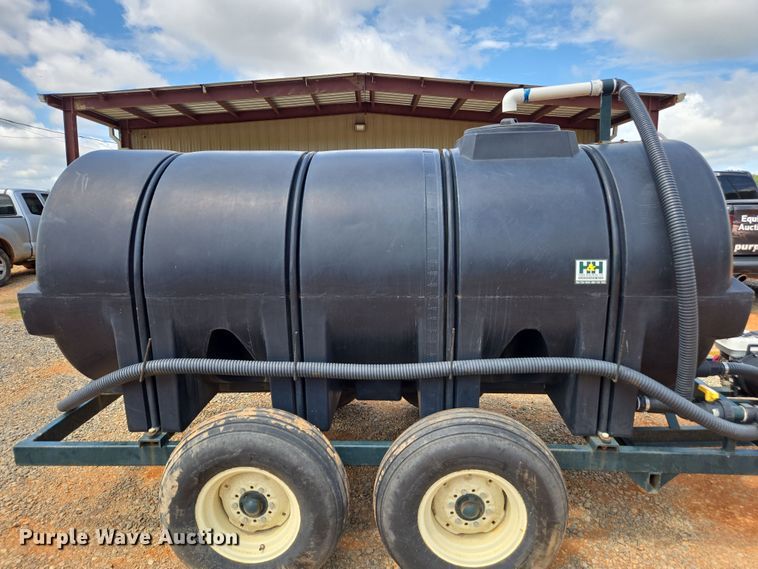 image for item DU2505 H&H farm machine Co nurse tank trailer