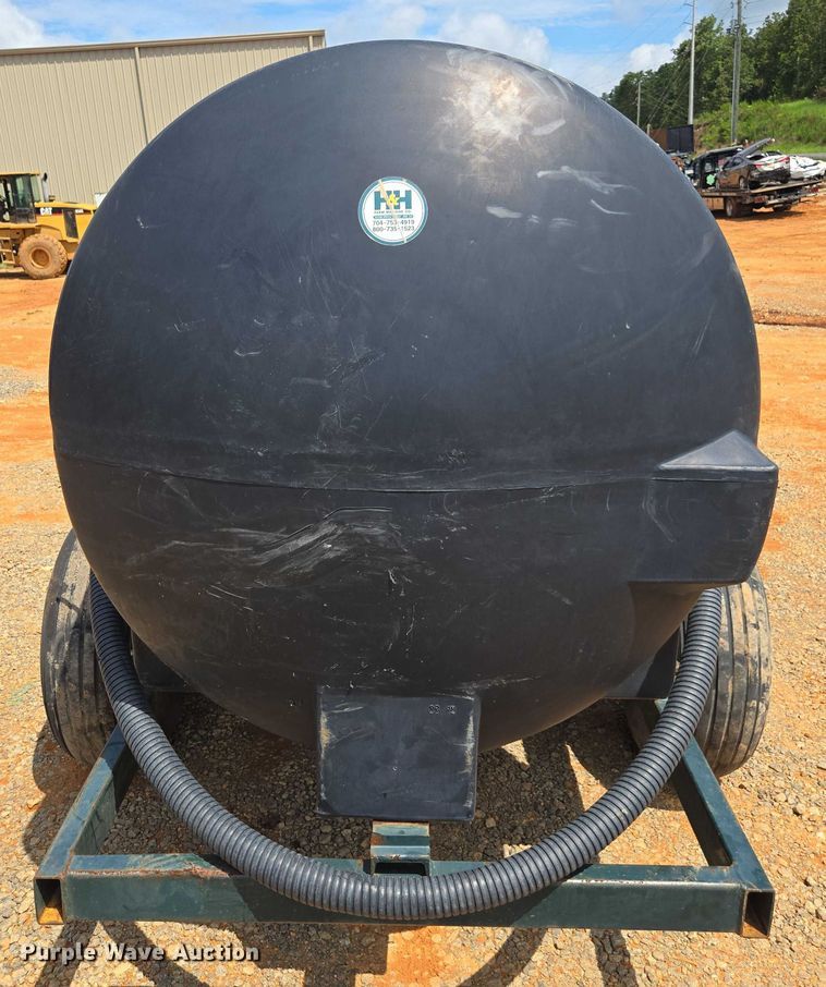 image for item DU2505 H&H farm machine Co nurse tank trailer