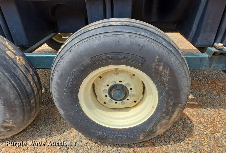 image for item DU2505 H&H farm machine Co nurse tank trailer