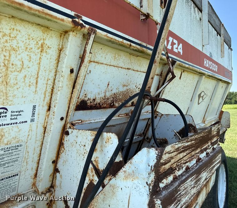 image for item DW2990 Harsh Haysizor 16/24 feed mixer