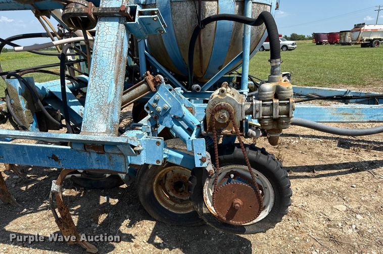 image for item DW2991 Liquid fertilizer applicator