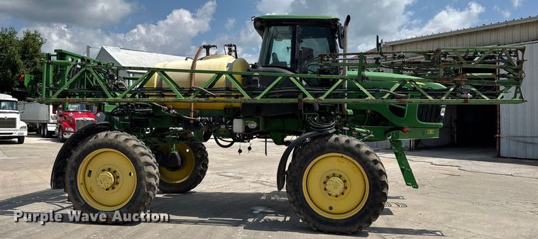 image for item DW3487 2013 John Deere 4630 sprayer