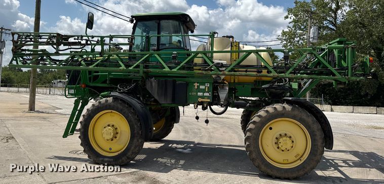 image for item DW3487 2013 John Deere 4630 sprayer