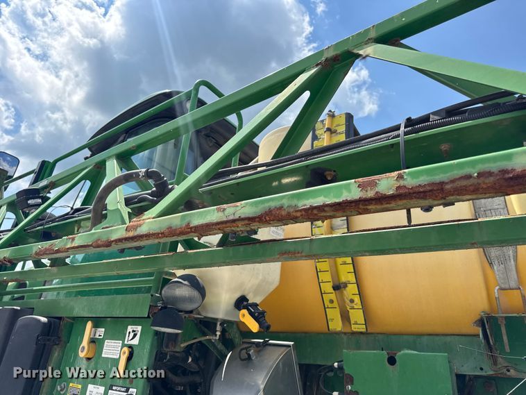 image for item DW3487 2013 John Deere 4630 sprayer