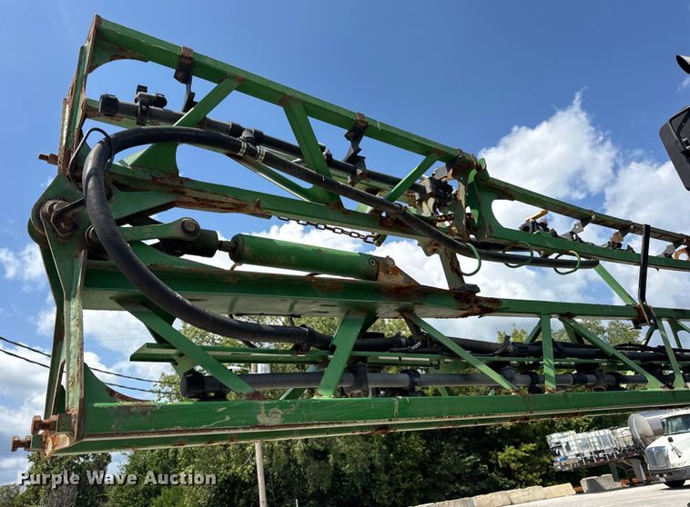 image for item DW3487 2013 John Deere 4630 sprayer