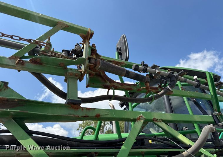 image for item DW3487 2013 John Deere 4630 sprayer