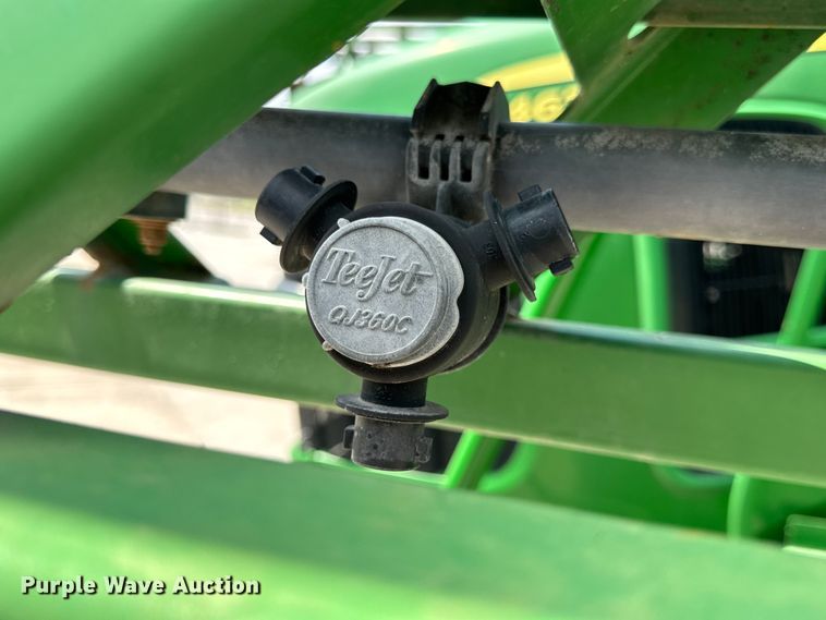 image for item DW3487 2013 John Deere 4630 sprayer