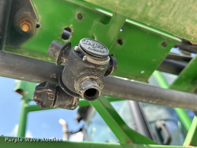 image for item DW3487 2013 John Deere 4630 sprayer