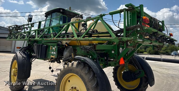 image for item DW3487 2013 John Deere 4630 sprayer