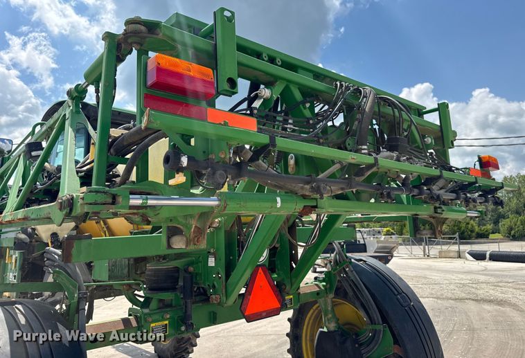 image for item DW3487 2013 John Deere 4630 sprayer