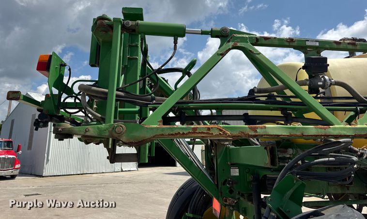 image for item DW3487 2013 John Deere 4630 sprayer