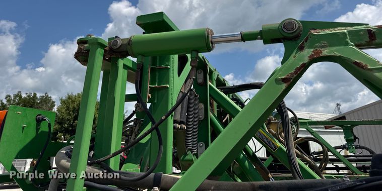 image for item DW3487 2013 John Deere 4630 sprayer