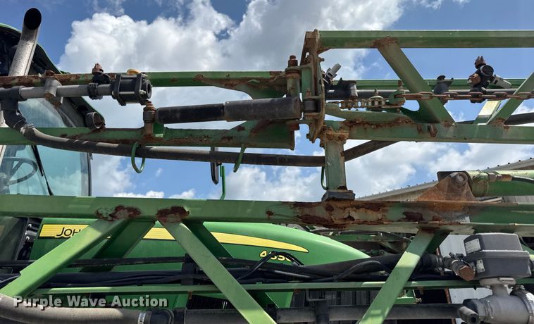 image for item DW3487 2013 John Deere 4630 sprayer