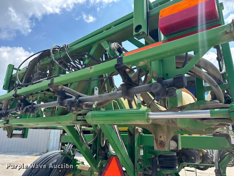 image for item DW3487 2013 John Deere 4630 sprayer