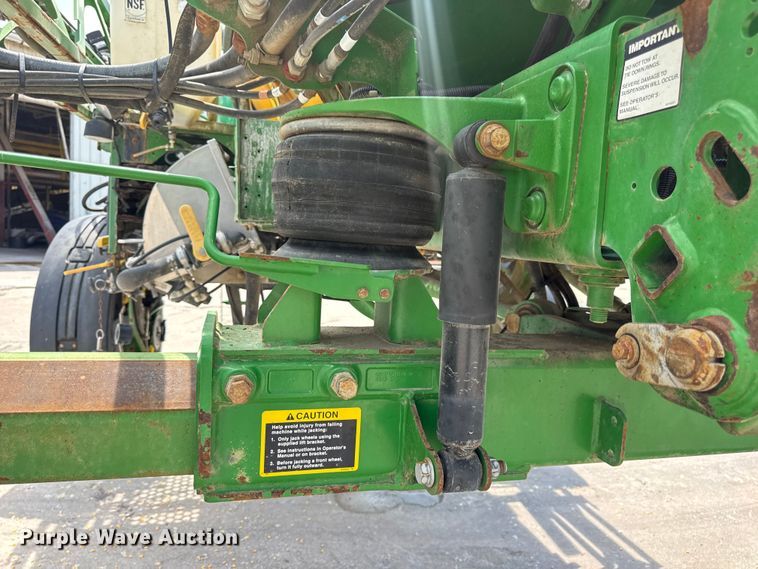 image for item DW3487 2013 John Deere 4630 sprayer
