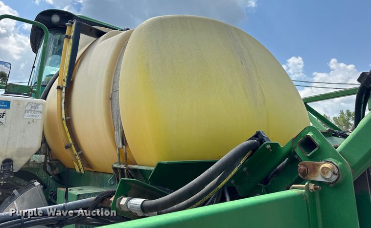 image for item DW3487 2013 John Deere 4630 sprayer