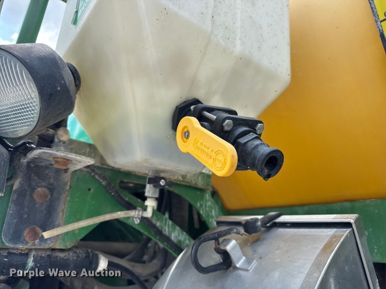 image for item DW3487 2013 John Deere 4630 sprayer