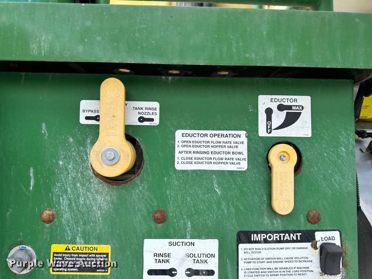 image for item DW3487 2013 John Deere 4630 sprayer