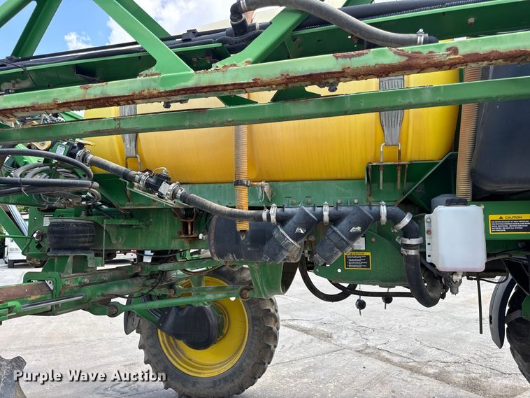 image for item DW3487 2013 John Deere 4630 sprayer