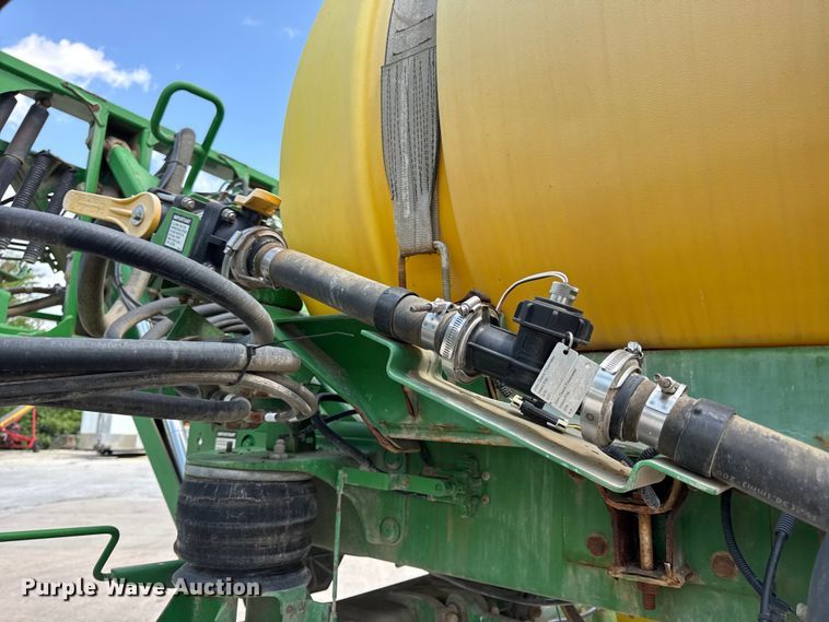 image for item DW3487 2013 John Deere 4630 sprayer