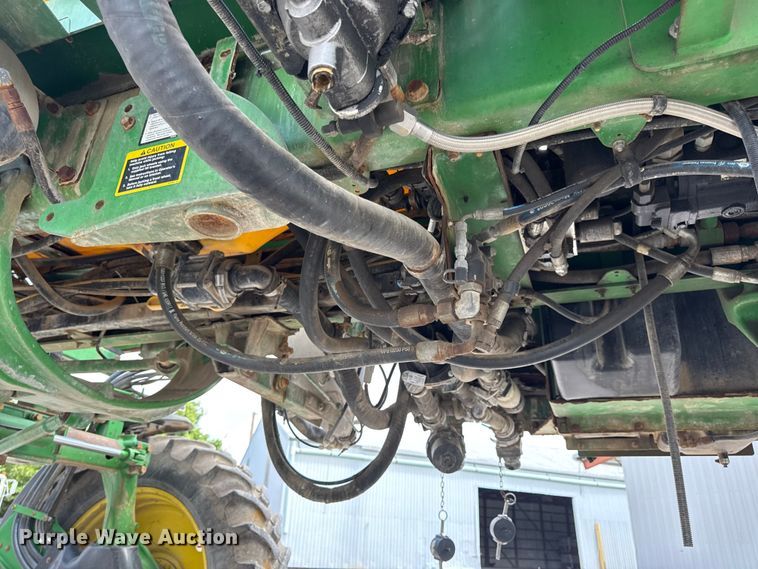 image for item DW3487 2013 John Deere 4630 sprayer