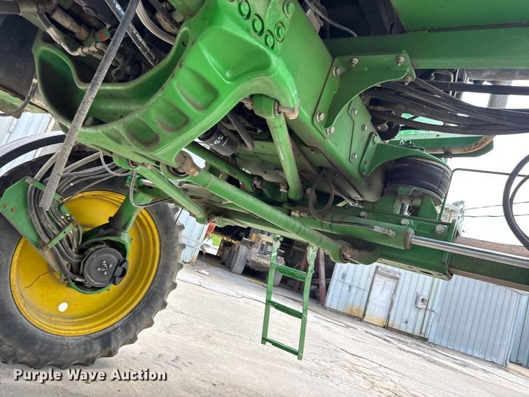 image for item DW3487 2013 John Deere 4630 sprayer