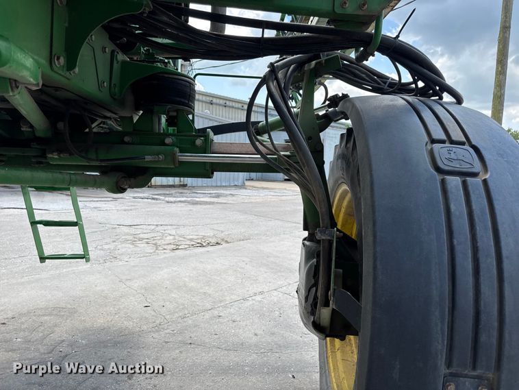 image for item DW3487 2013 John Deere 4630 sprayer