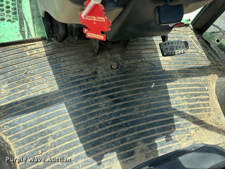 image for item DW3487 2013 John Deere 4630 sprayer