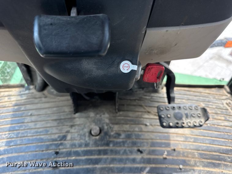 image for item DW3487 2013 John Deere 4630 sprayer