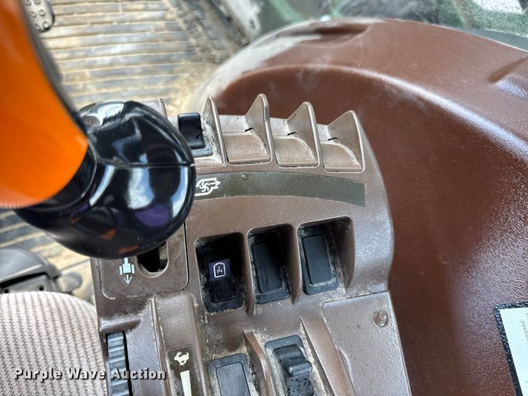 image for item DW3487 2013 John Deere 4630 sprayer