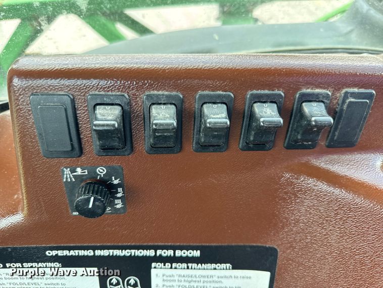 image for item DW3487 2013 John Deere 4630 sprayer