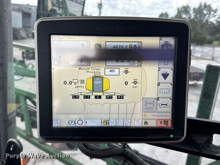 image for item DW3487 2013 John Deere 4630 sprayer