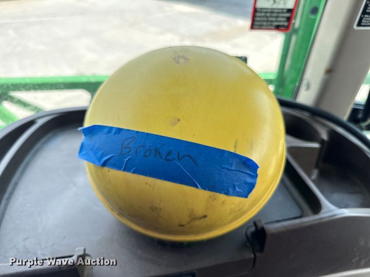 image for item DW3487 2013 John Deere 4630 sprayer