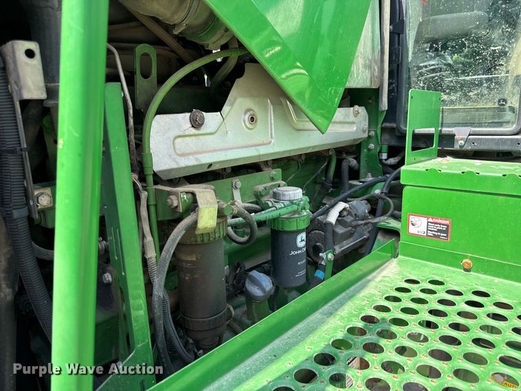 image for item DW3487 2013 John Deere 4630 sprayer