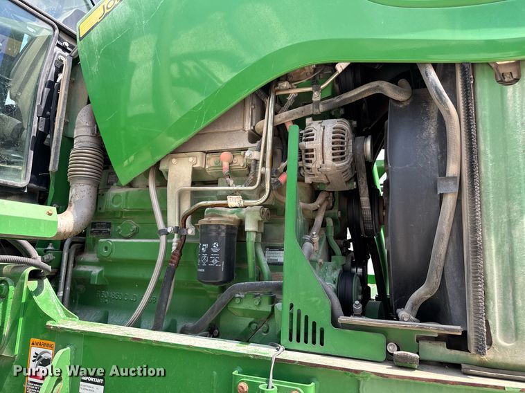 image for item DW3487 2013 John Deere 4630 sprayer