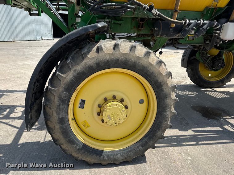 image for item DW3487 2013 John Deere 4630 sprayer