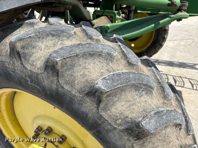 image for item DW3487 2013 John Deere 4630 sprayer