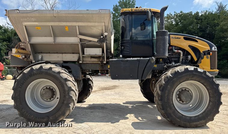 image for item DW3488 2020 RoGator RG1300C spreader