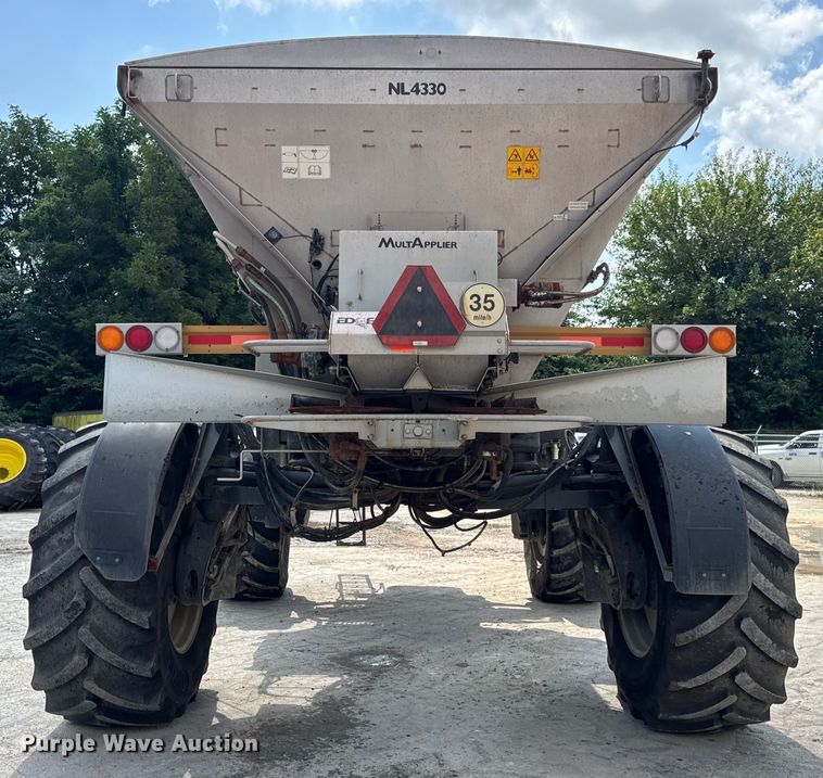 image for item DW3488 2020 RoGator RG1300C spreader