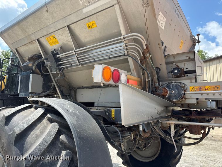 image for item DW3488 2020 RoGator RG1300C spreader